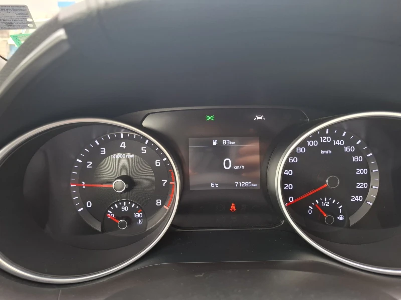 Kia Ceed 1.0 Турбо Гаранция, снимка 10 - Автомобили и джипове - 53424429
