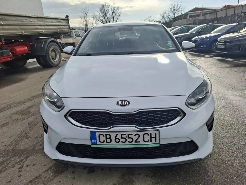Kia Ceed 1.0 Турбо Гаранция, снимка 2 - Автомобили и джипове - 53424429
