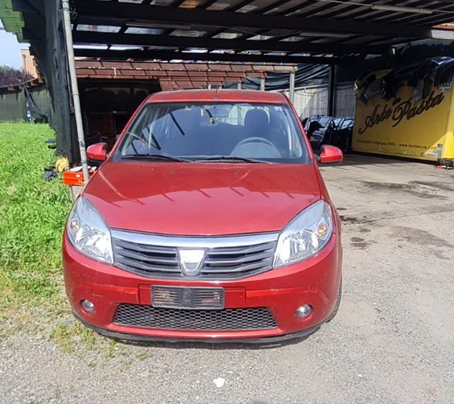 Dacia Sandero 1.4 i   САМО НА ЧАСТИ  - [1] 