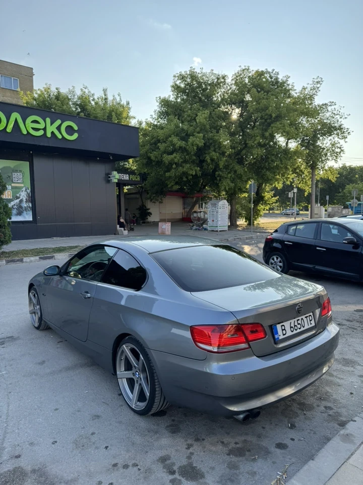 BMW 330 Е92 - изображение 6