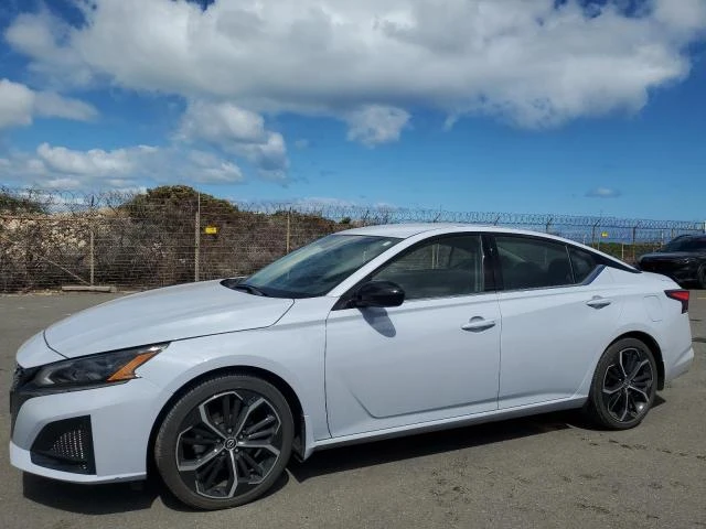 Nissan Altima 2.5L 4 Front-wheel Drive, снимка 2 - Автомобили и джипове - 52934755