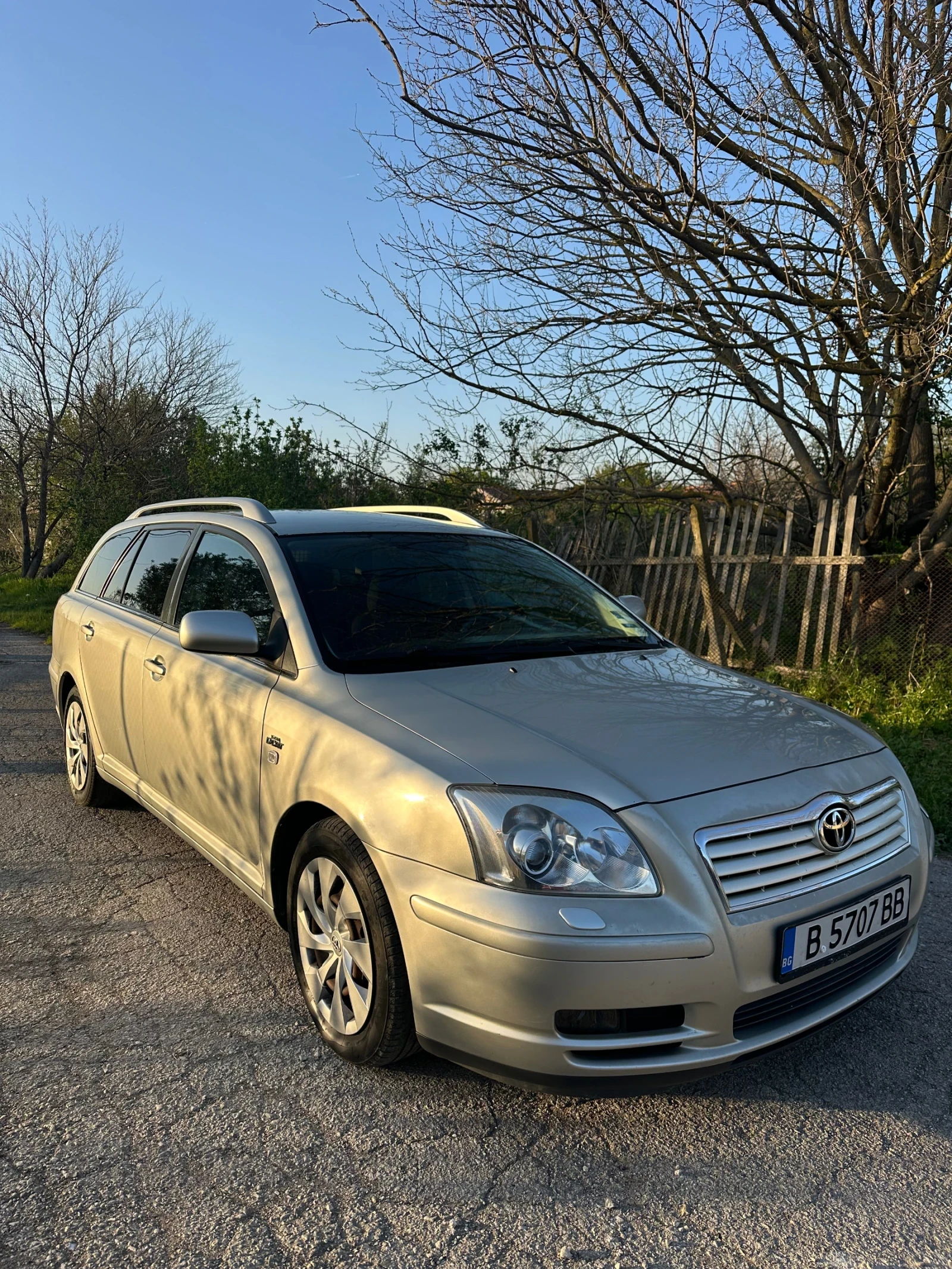 Toyota Avensis, снимка 1