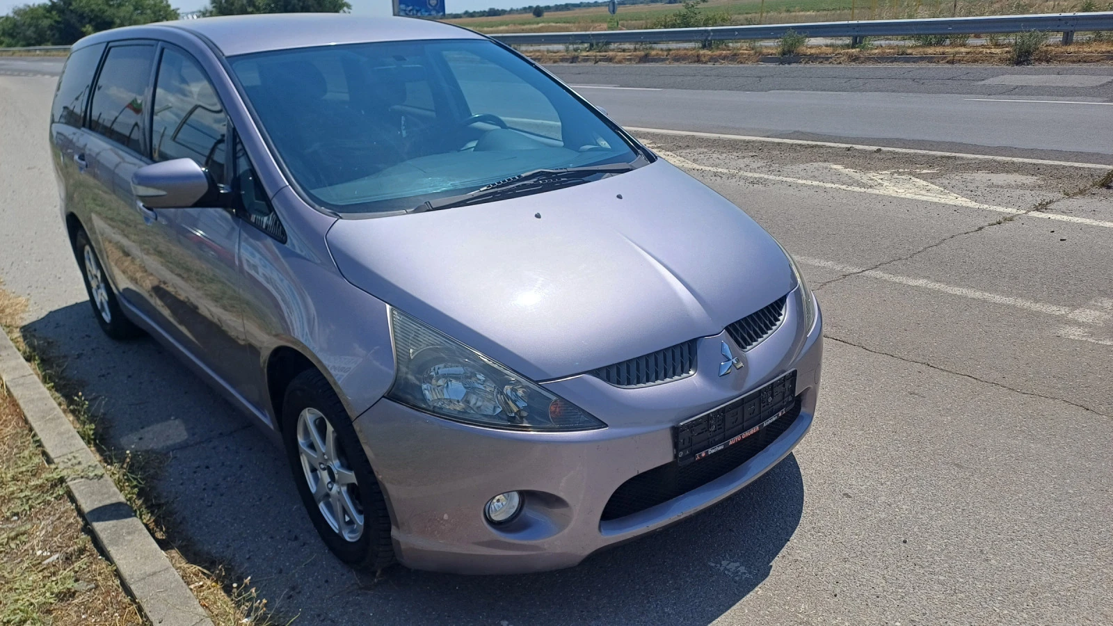 Mitsubishi Grandis  - изображение 9