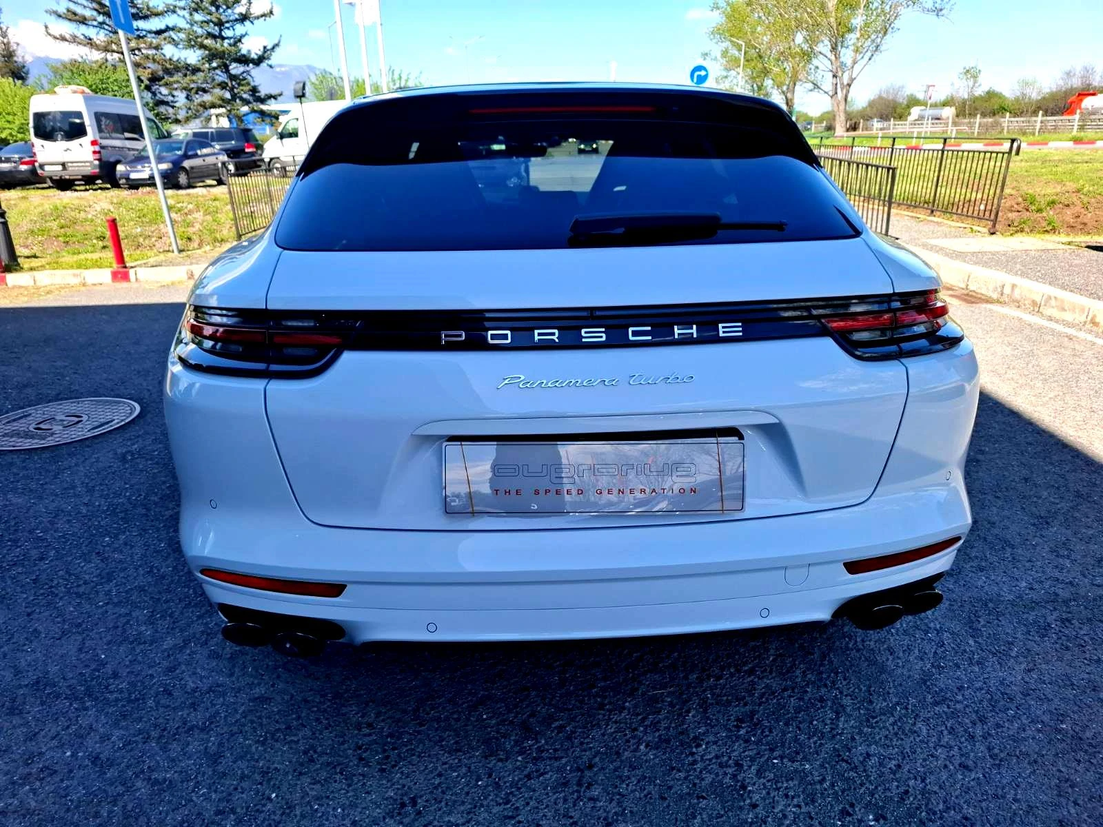 Porsche Panamera Turbo Sport Turismo - Сервизна история! - изображение 6