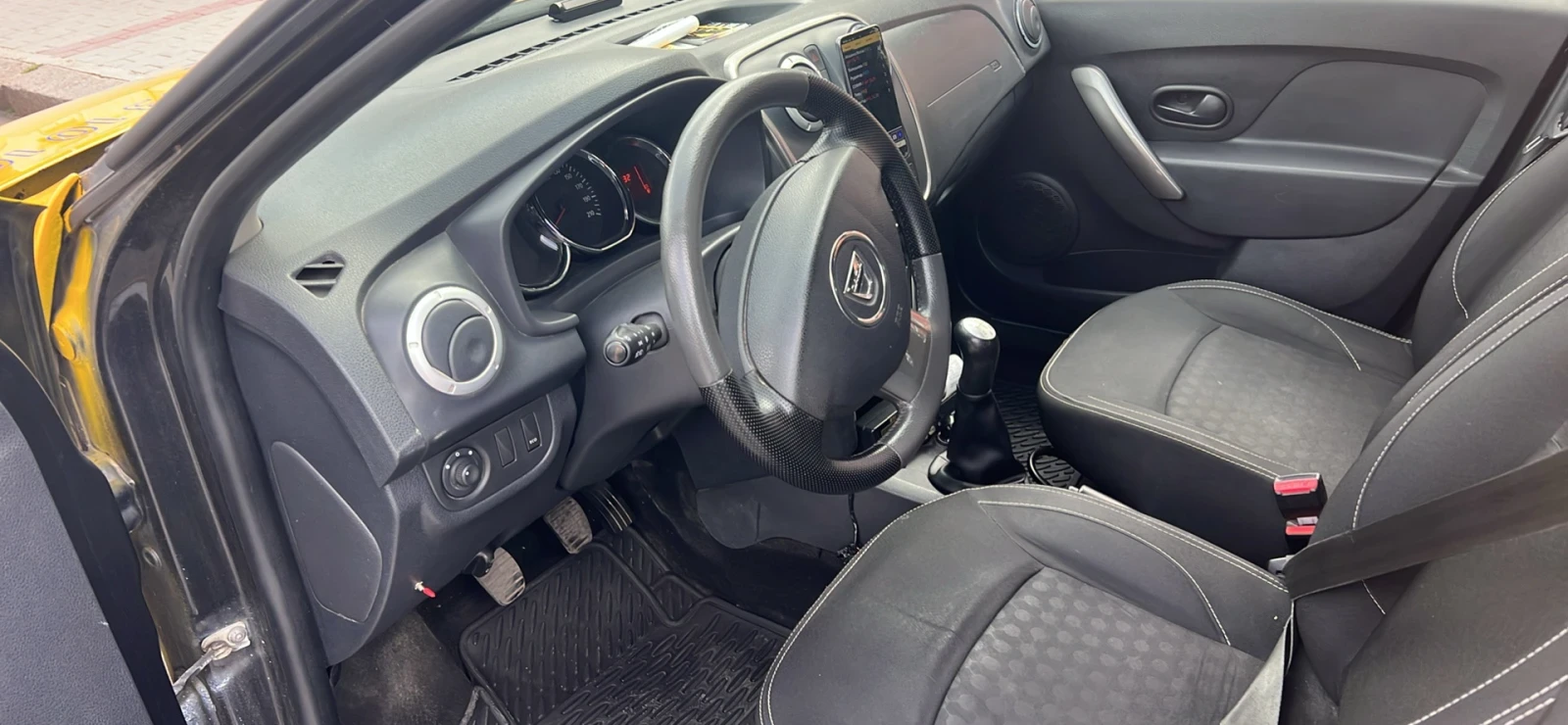 Dacia Sandero 1.5 - изображение 7