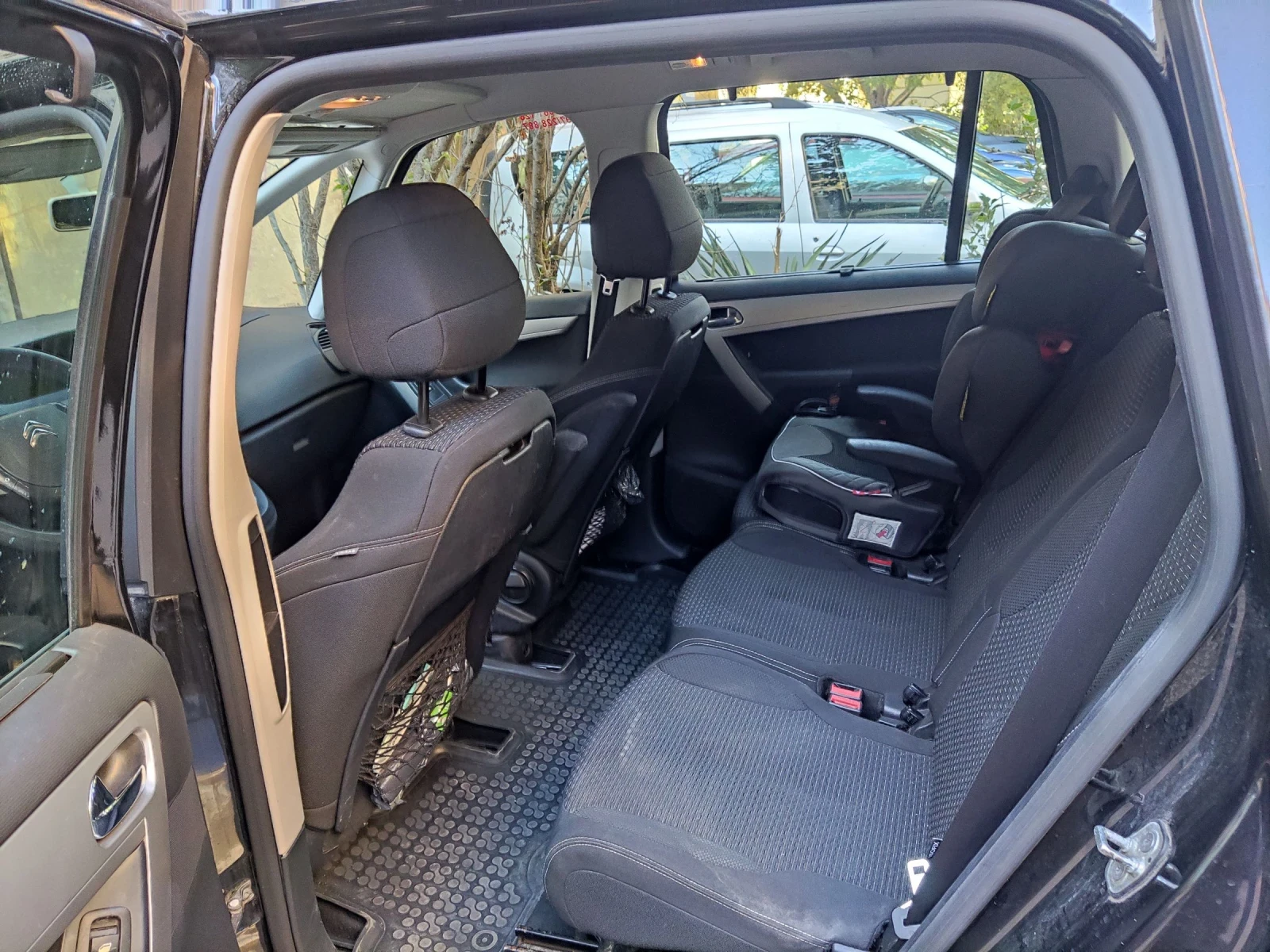 Citroen Grand C4 Picasso  - изображение 6