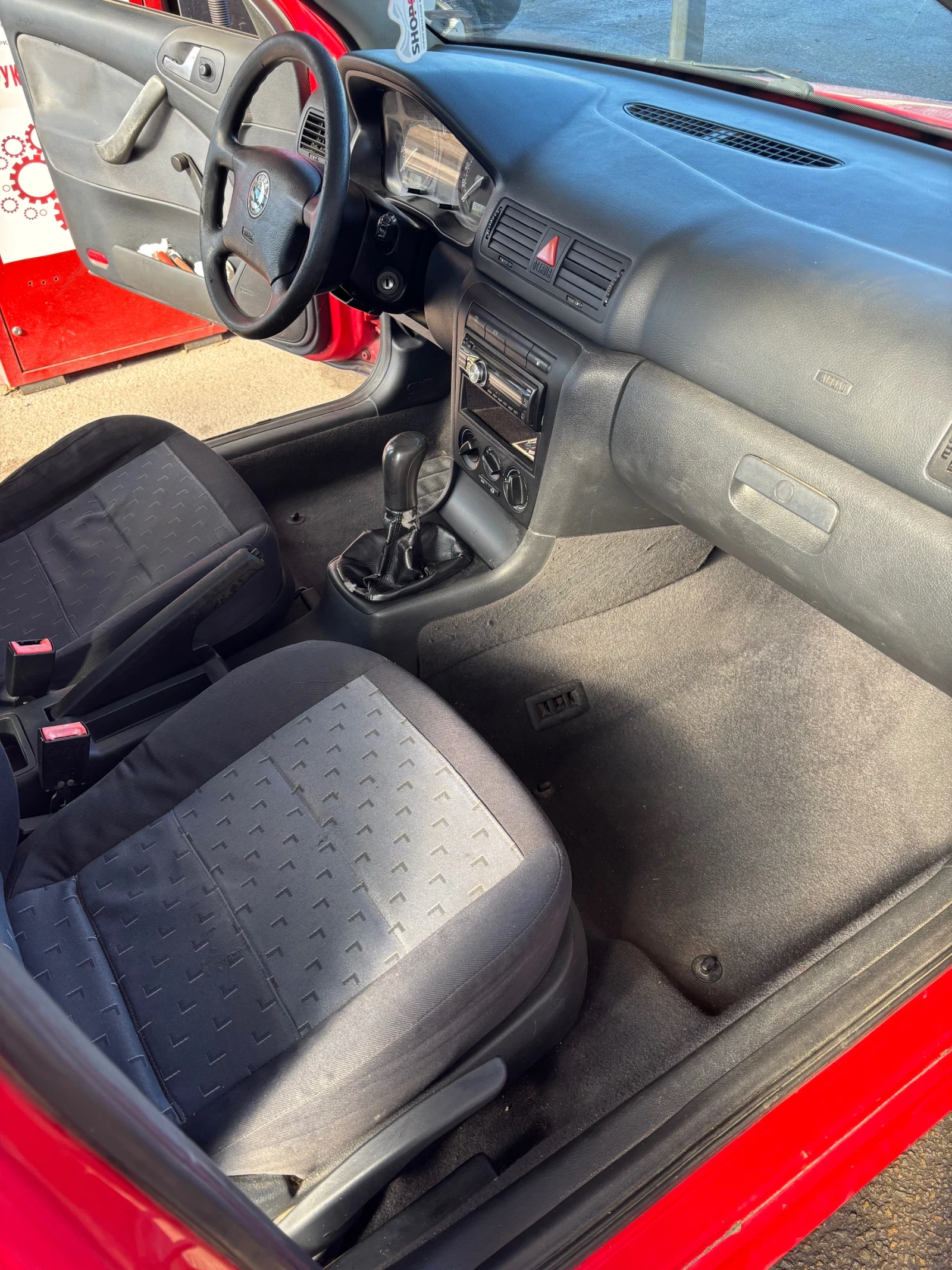 Skoda Octavia Комби - изображение 8