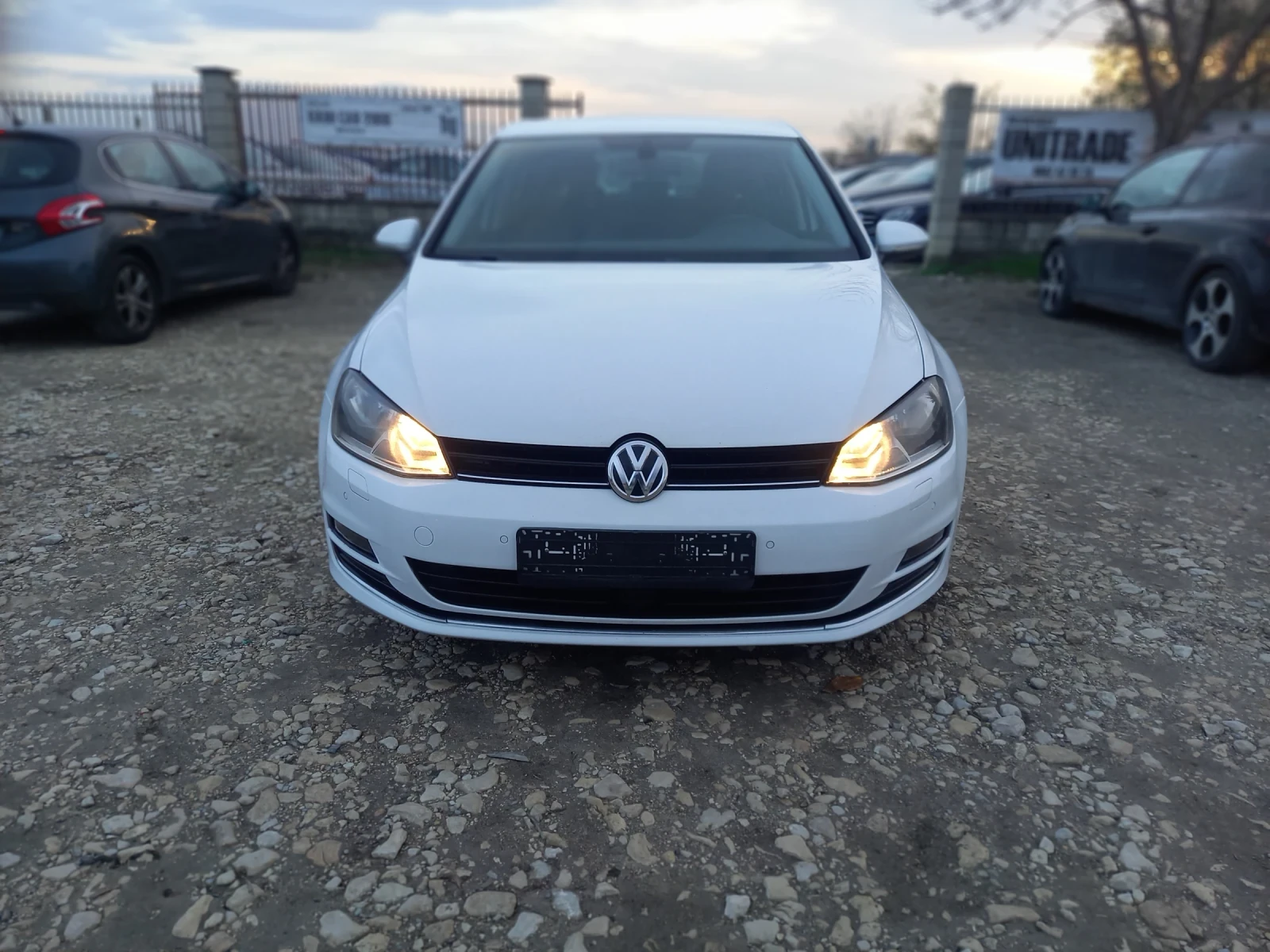 VW Golf 2.0tdi 150kc DISTRONIC | Mobile.bg   2