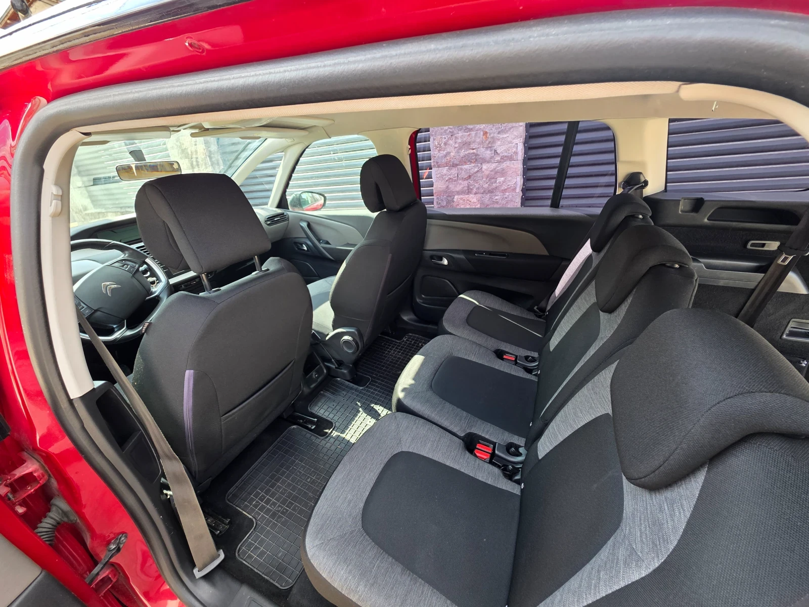 Citroen Grand C4 Picasso 1.6 Blue HDI 7-местен обслужен , снимка 11 - Автомобили и джипове - 53671732