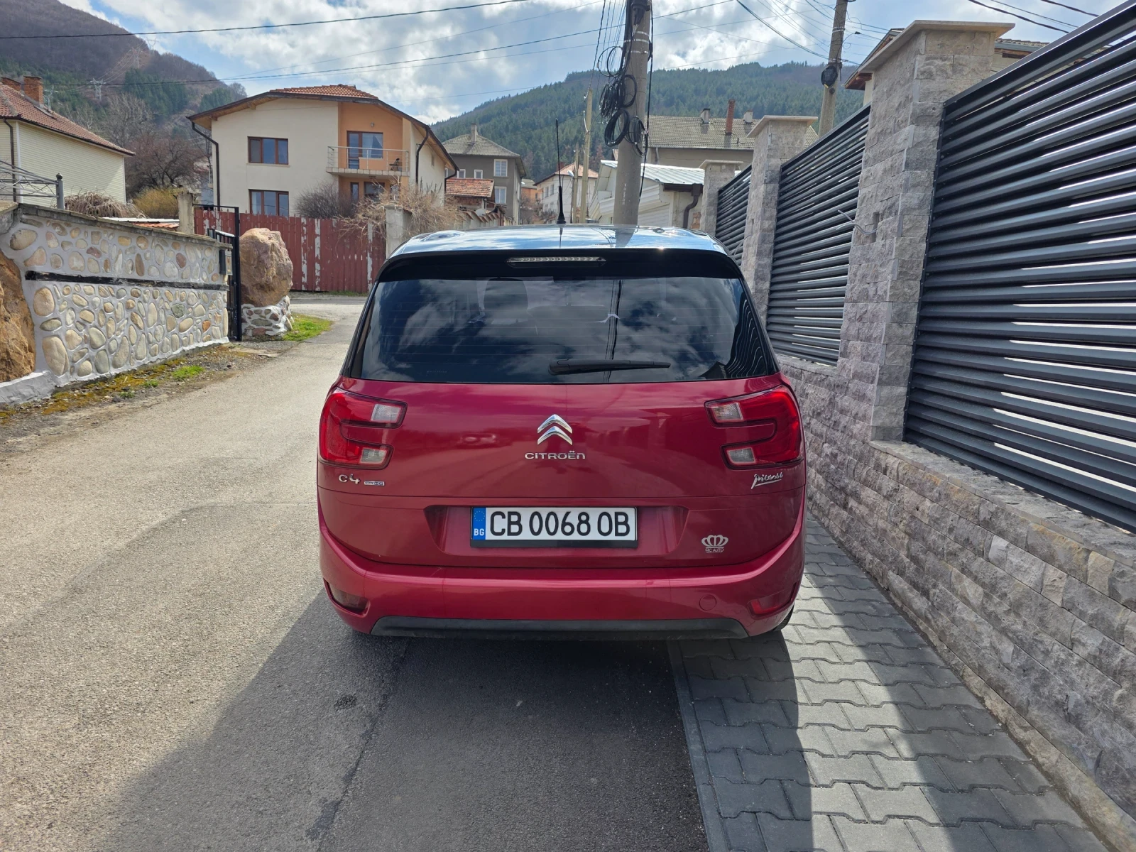 Citroen Grand C4 Picasso 1.6 Blue HDI 7-местен обслужен , снимка 8 - Автомобили и джипове - 53671732