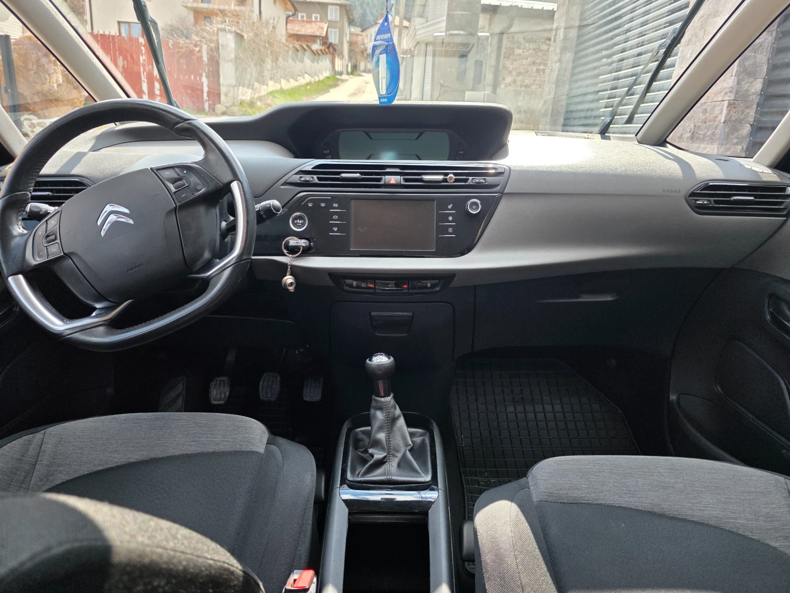Citroen Grand C4 Picasso 1.6 Blue HDI 7-местен обслужен , снимка 13 - Автомобили и джипове - 53671732