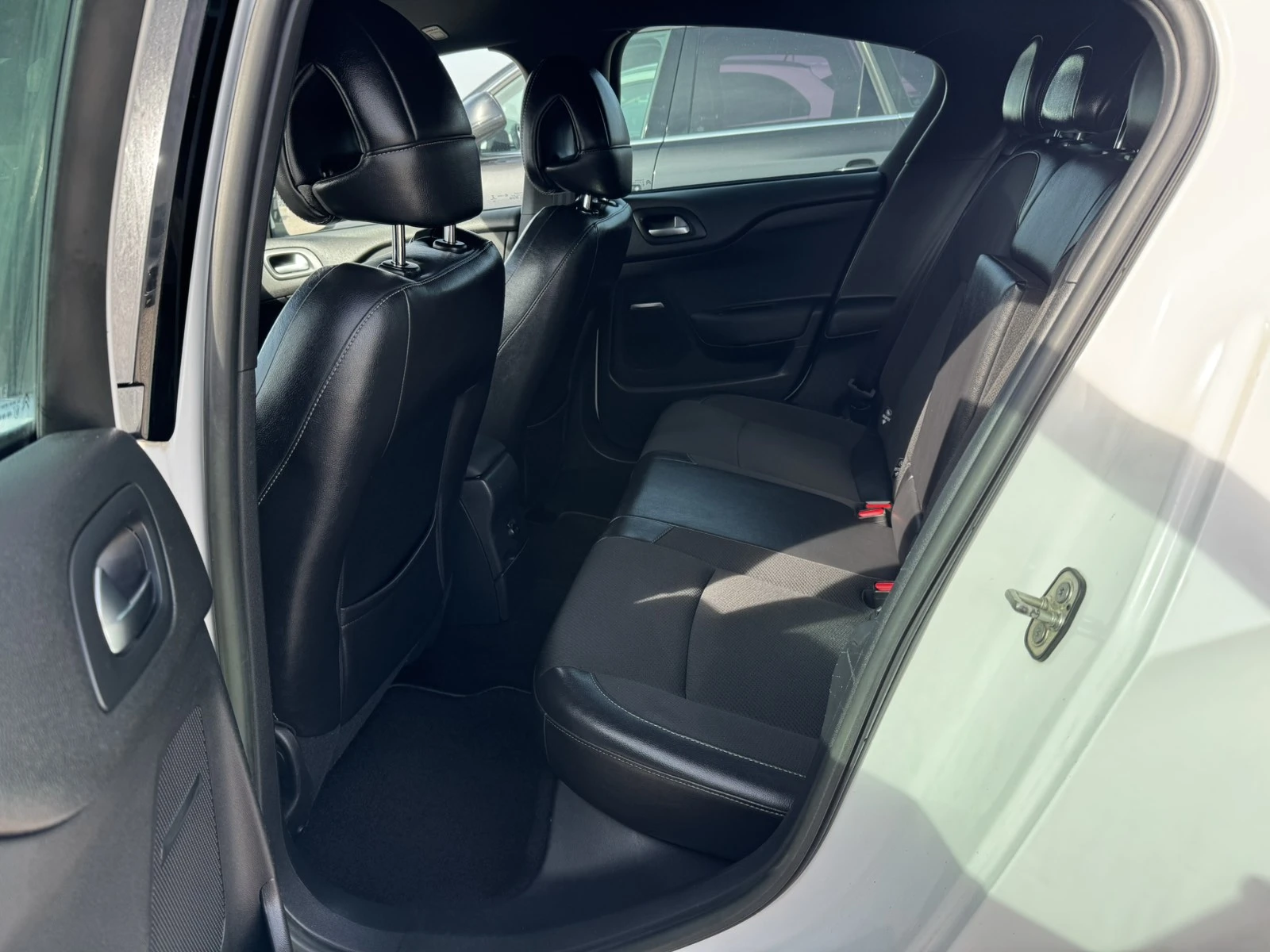 Citroen DS4 1.6 E- HDI | Mobile.bg � ����������� 8