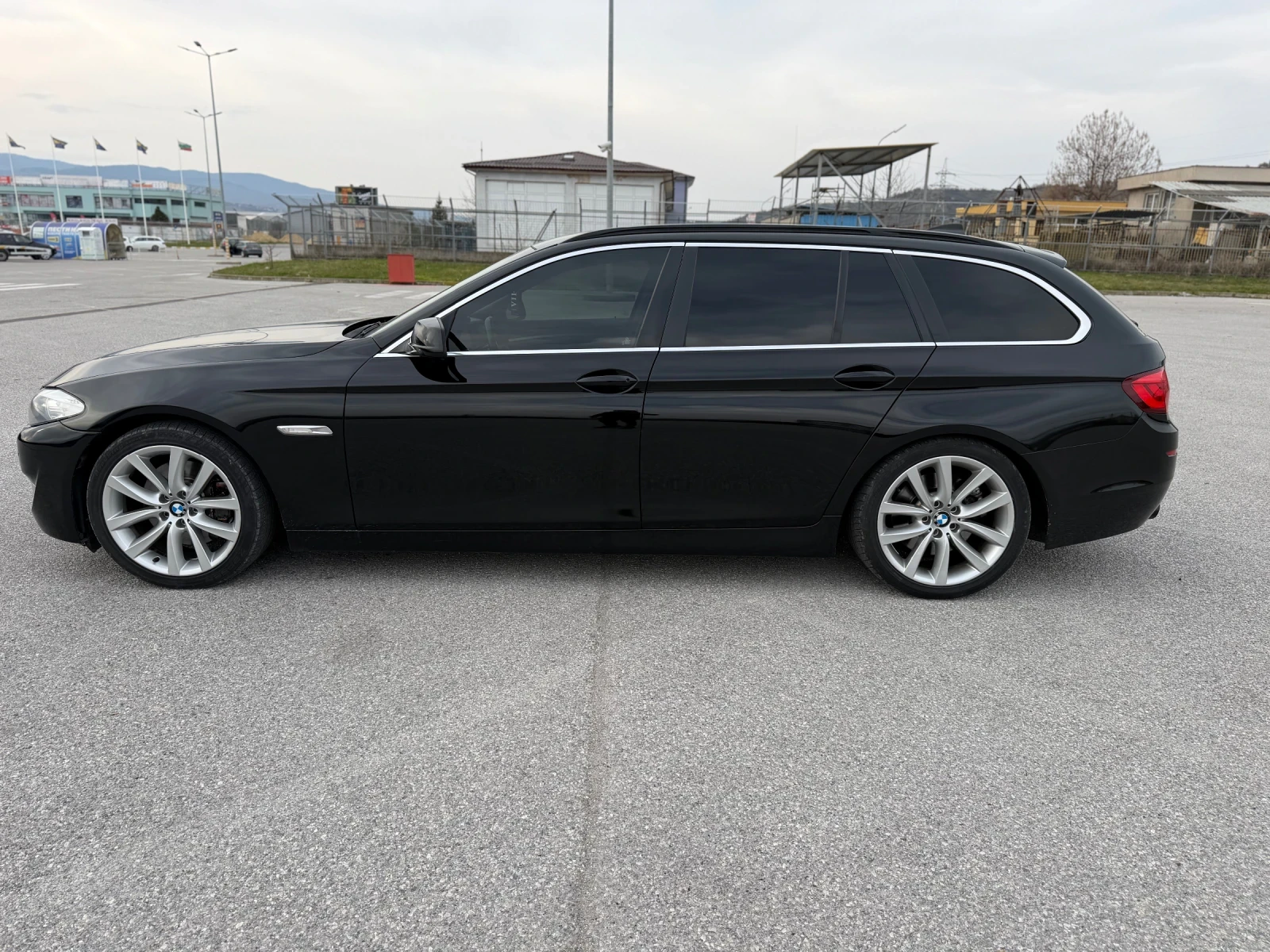BMW 530, снимка 7 - Автомобили и джипове - 53712030