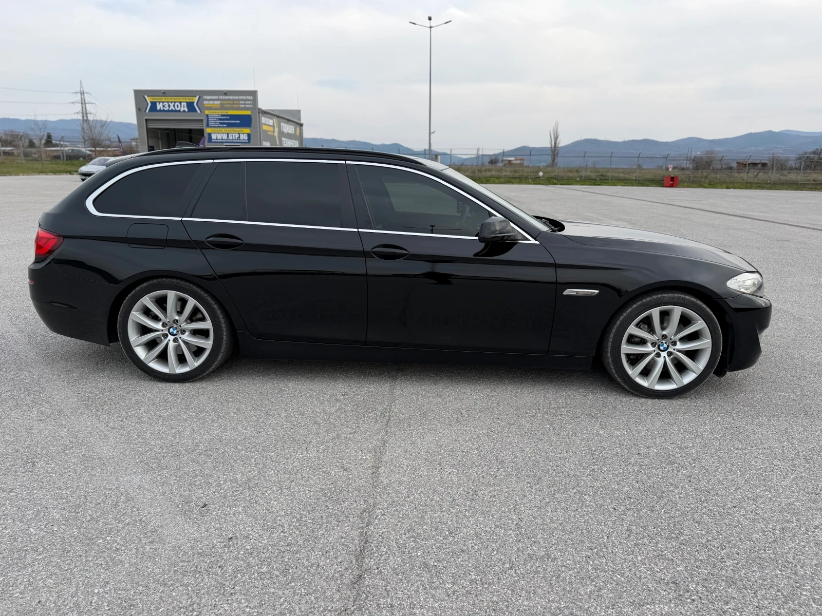 BMW 530, снимка 6 - Автомобили и джипове - 53712030