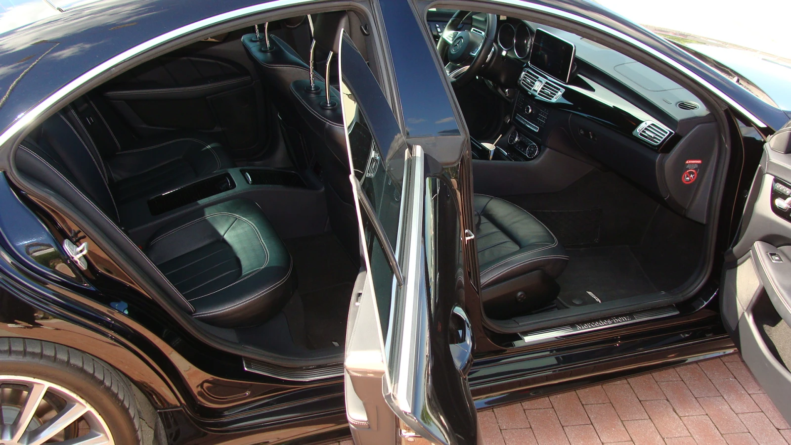 Mercedes-Benz CLS 350 FaceLift 9G AMG 4Matic, снимка 13 - Автомобили и джипове - 53841034