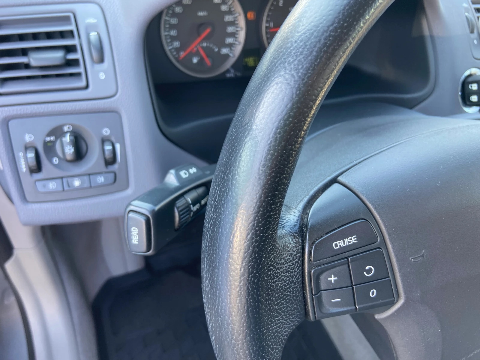 Volvo S40 1.6d-Изключително запазен!, снимка 7 - Автомобили и джипове - 53973474