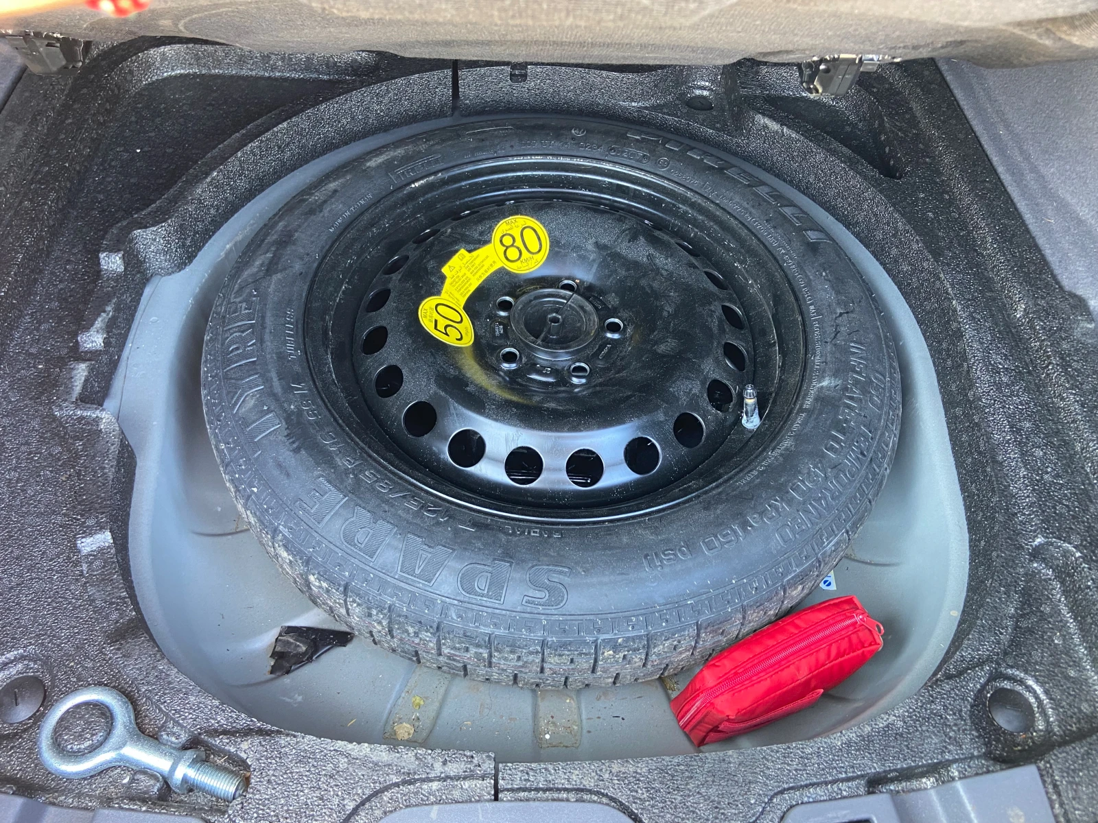 Volvo S40 1.6d-Изключително запазен!, снимка 16 - Автомобили и джипове - 53973474