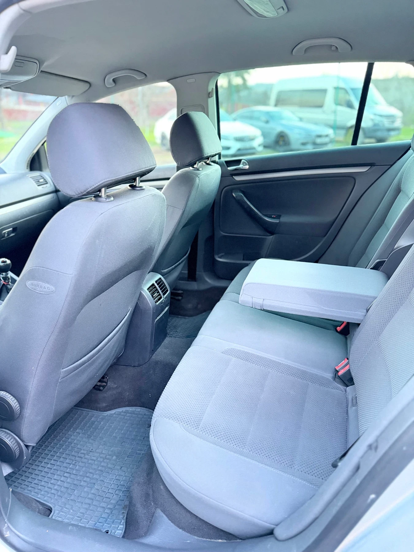 VW Golf 1.9 TDI 105к.с. BKC, снимка 13 - Автомобили и джипове - 54092389