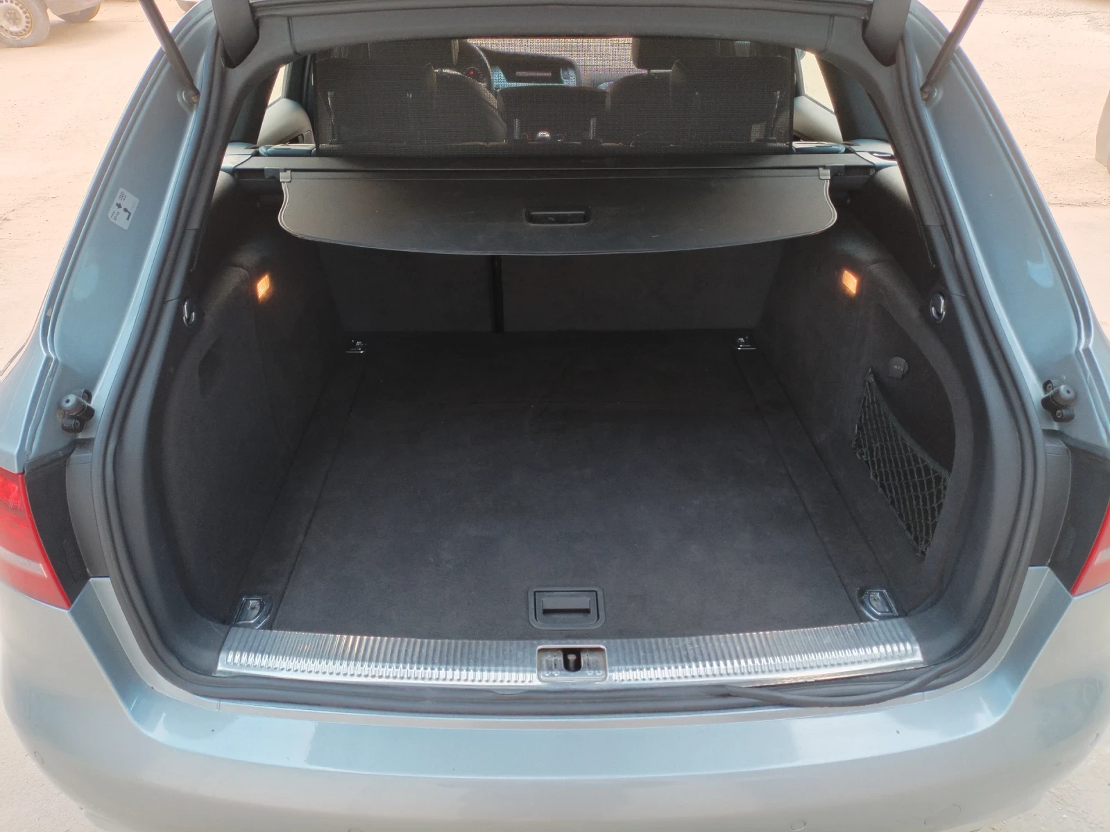 Audi A4 2.0TDI SLINE 143KC, снимка 11 - Автомобили и джипове - 54144795