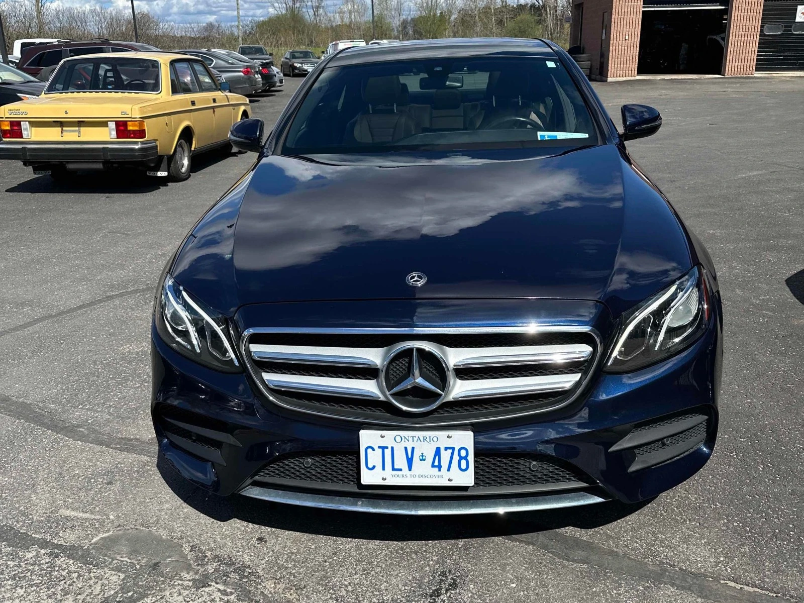Mercedes-Benz E 400 AMG* BURMESTER* ПОДГРЕВ* М.ТОЧКА* 360, снимка 2 - Автомобили и джипове - 54479813