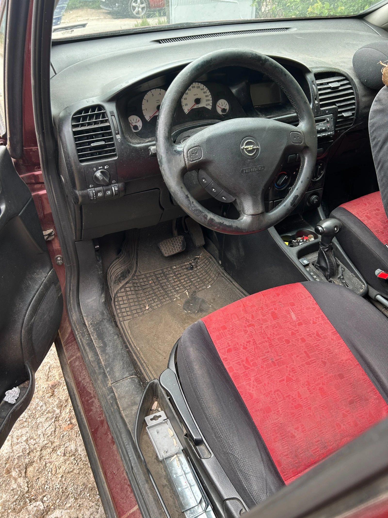Opel Zafira, снимка 3 - Автомобили и джипове - 54543354