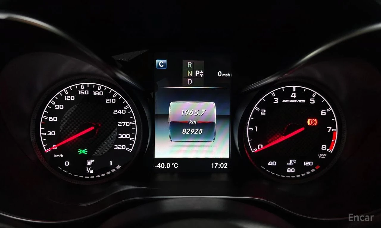 Mercedes-Benz C 63 AMG Coupe* КЕРАМИКА* BURMESTER* CARBON* 360 CAM* PANO*, снимка 10 - Автомобили и джипове - 54738262
