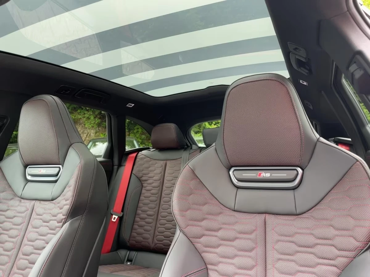Audi Rs5 AVANT PRO / NEW 2026 / B&O/ HUD/ 360/ MATRIX/ PANO, снимка 9 - Автомобили и джипове - 55067437