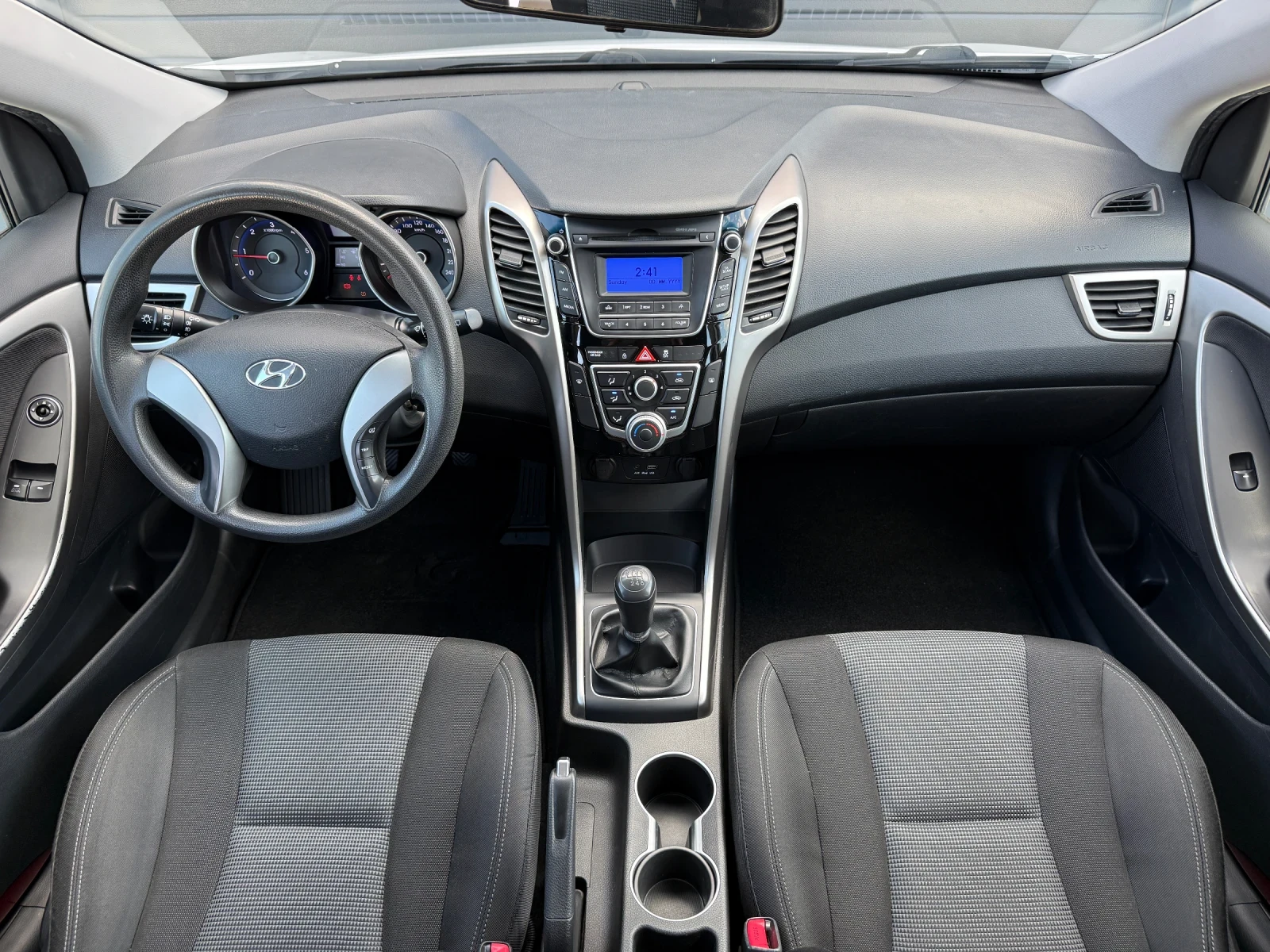 Hyundai I30 1.6CRDi, LED, EURO 6B! * 108 000км* KTEO OK!, снимка 8 - Автомобили и джипове - 55533990