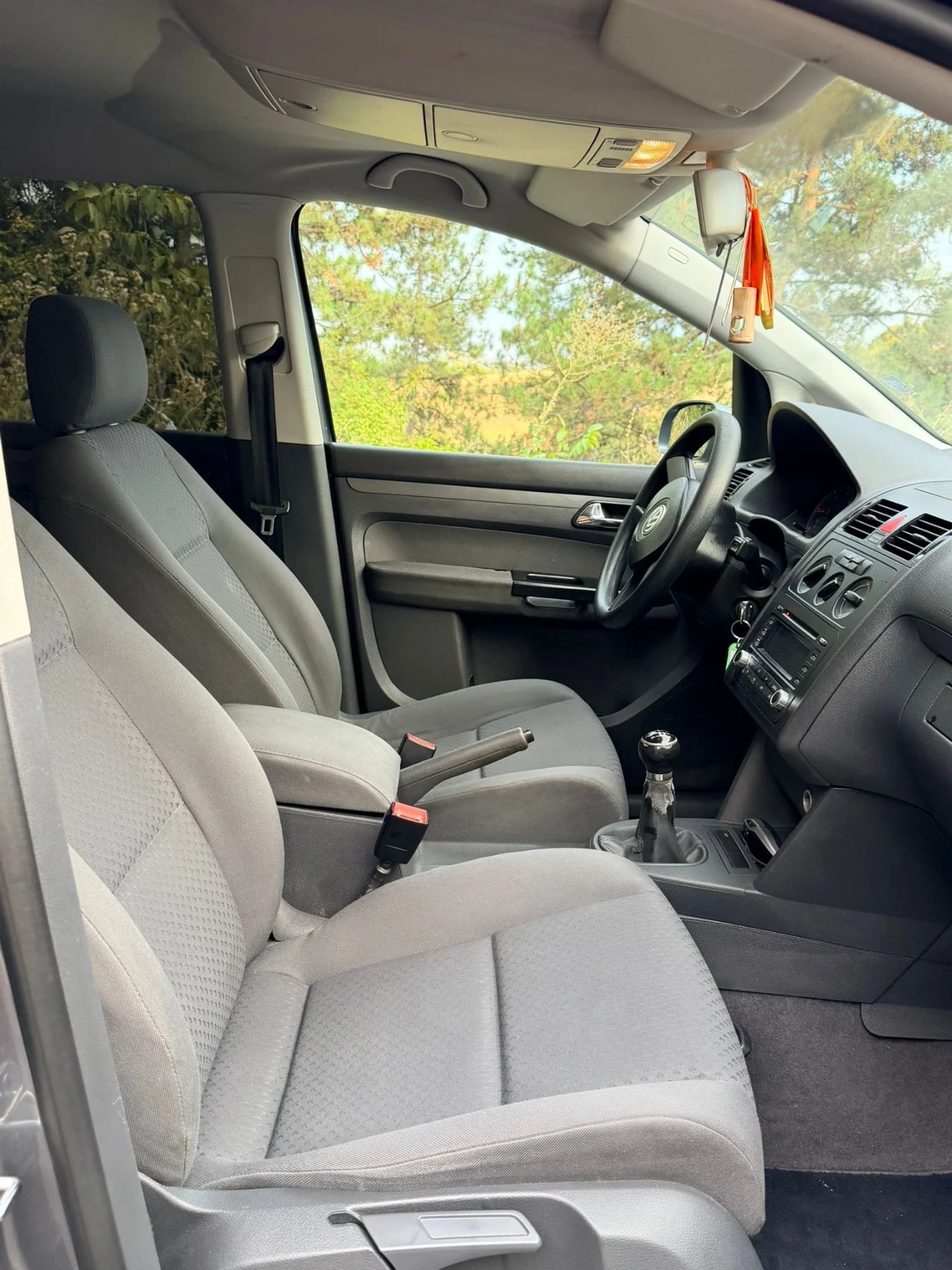 VW Touran, снимка 7 - Автомобили и джипове - 55931437