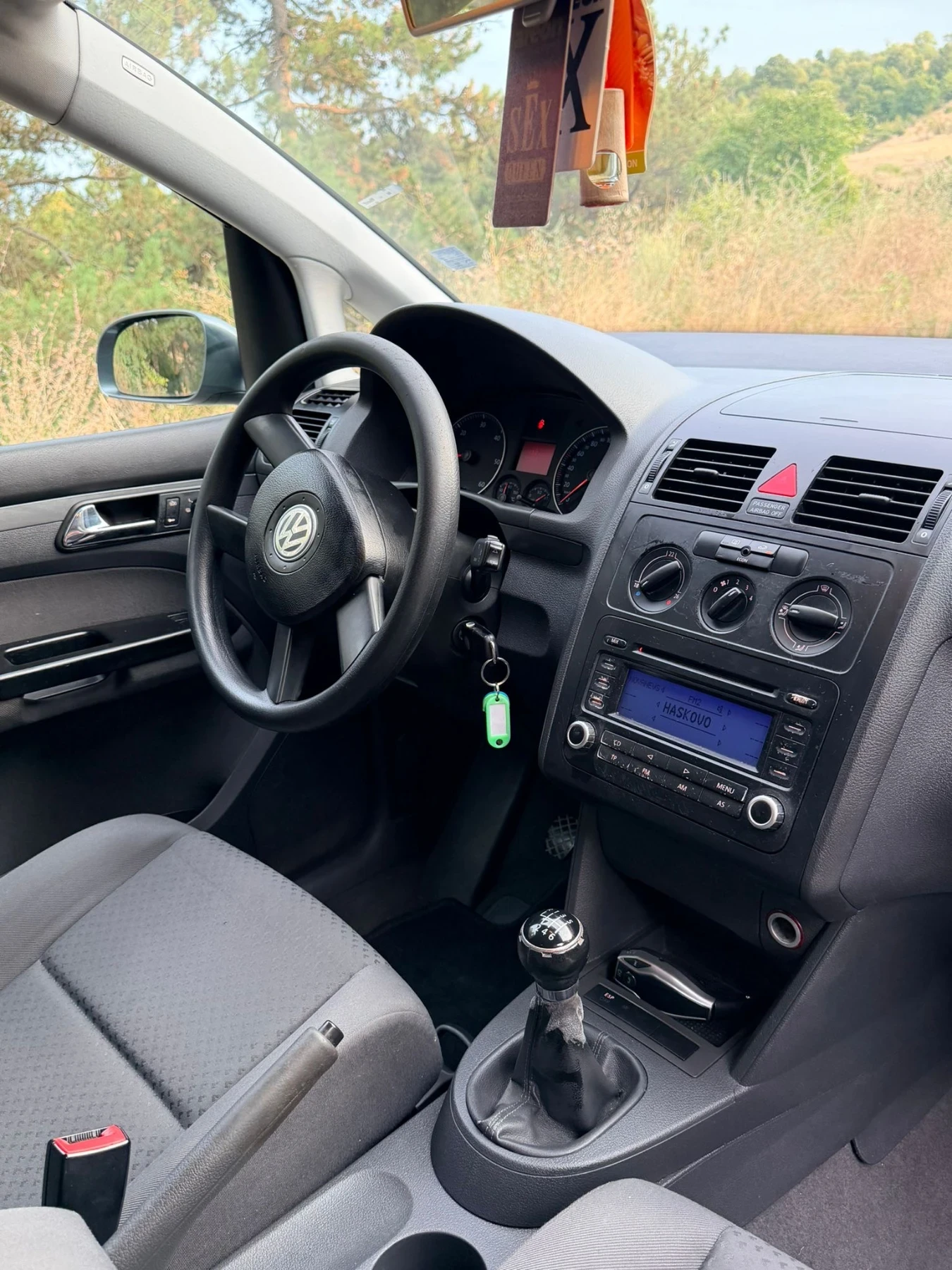 VW Touran, снимка 9 - Автомобили и джипове - 55931437