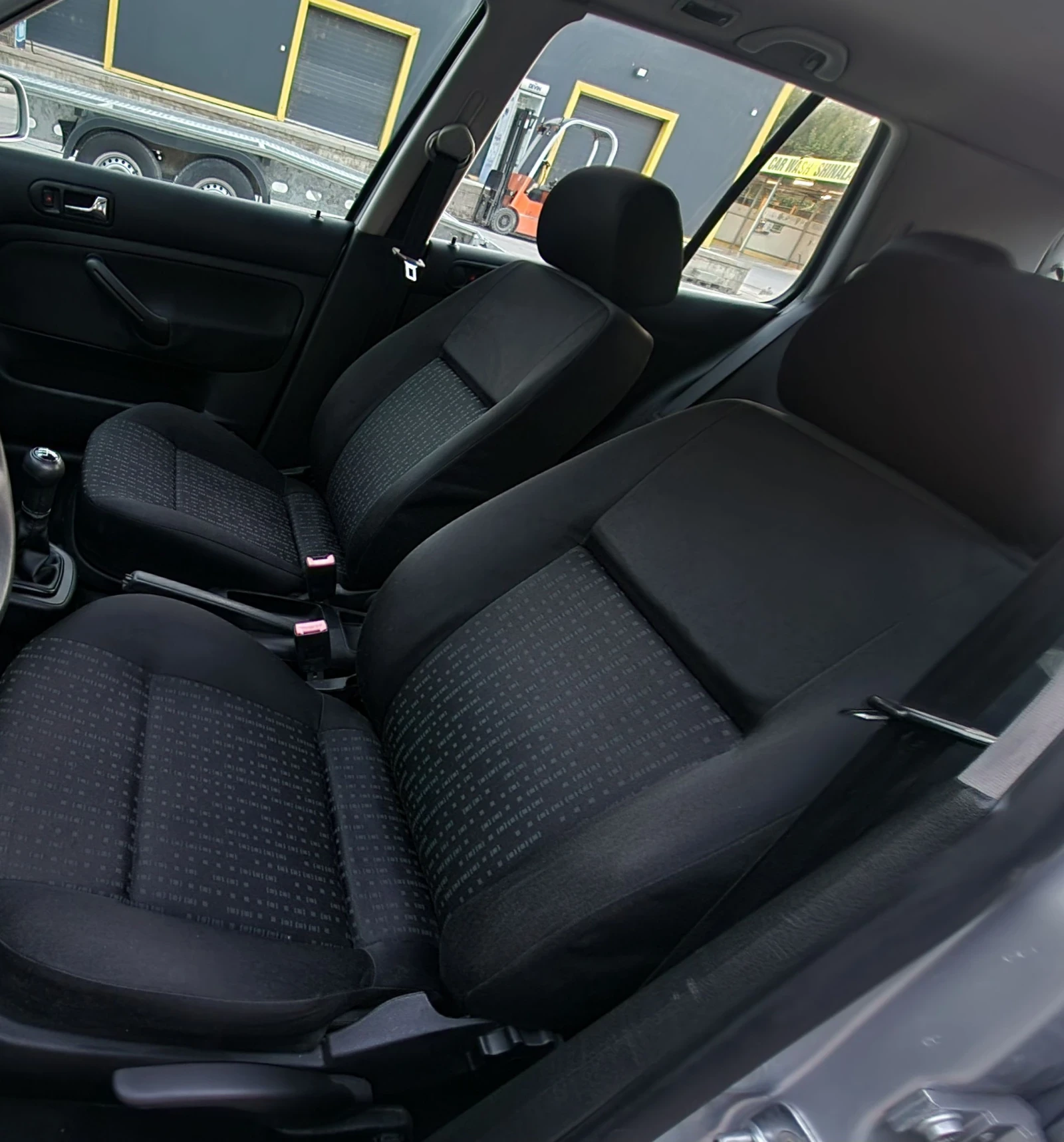 VW Golf 1.9TDI 90к.с., снимка 9 - Автомобили и джипове - 56256535