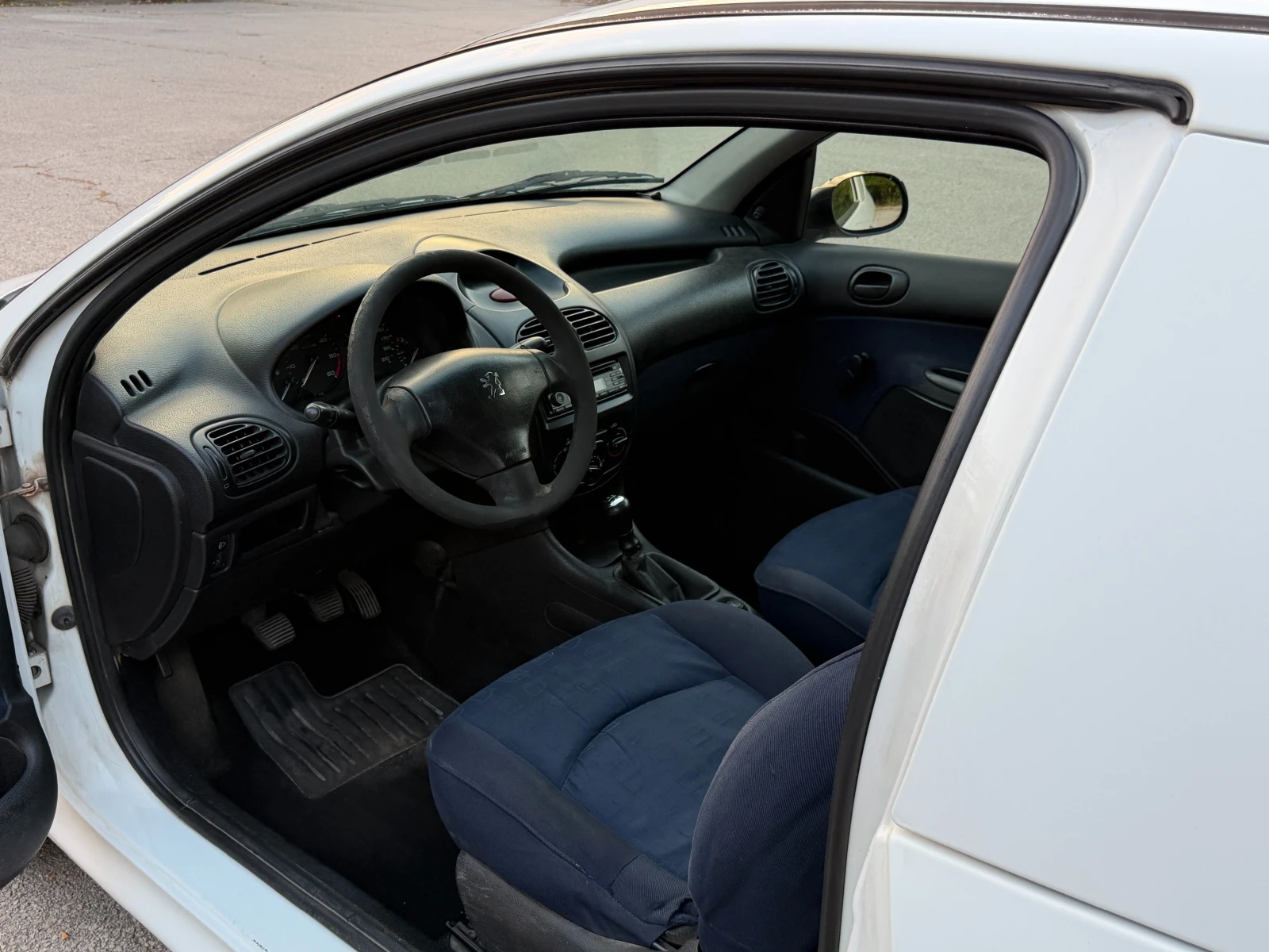 Peugeot 206 1.4 HDi, снимка 10 - Автомобили и джипове - 56633501