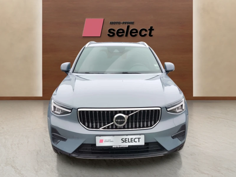 Volvo XC40 1.5L, снимка 3 - Автомобили и джипове - 47944112