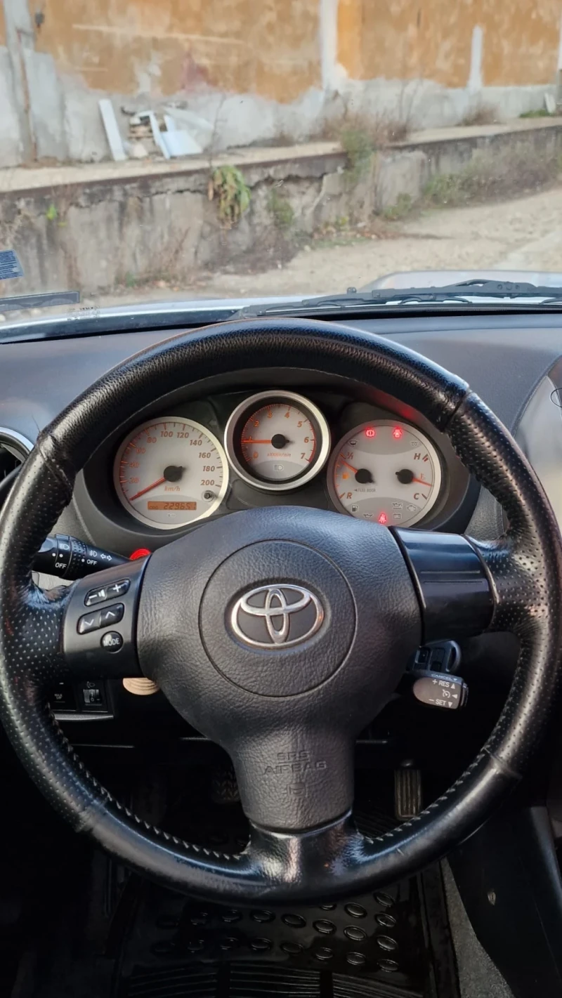 Toyota Rav4 2.0D4D, снимка 12 - Автомобили и джипове - 48147361