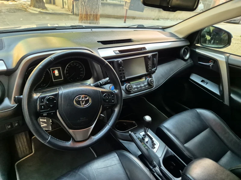 Toyota Rav4, снимка 9 - Автомобили и джипове - 52897380
