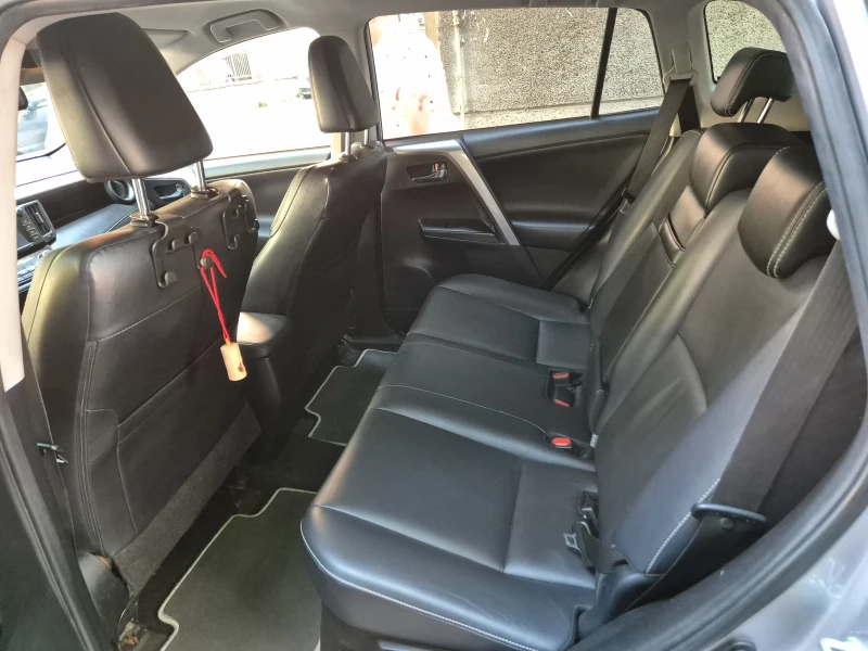 Toyota Rav4, снимка 8 - Автомобили и джипове - 52897380