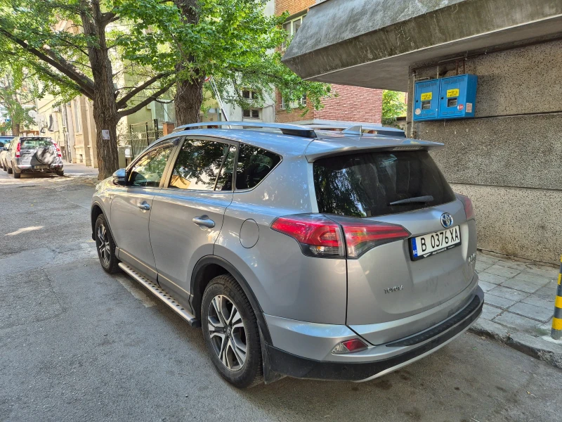 Toyota Rav4, снимка 4 - Автомобили и джипове - 52897380