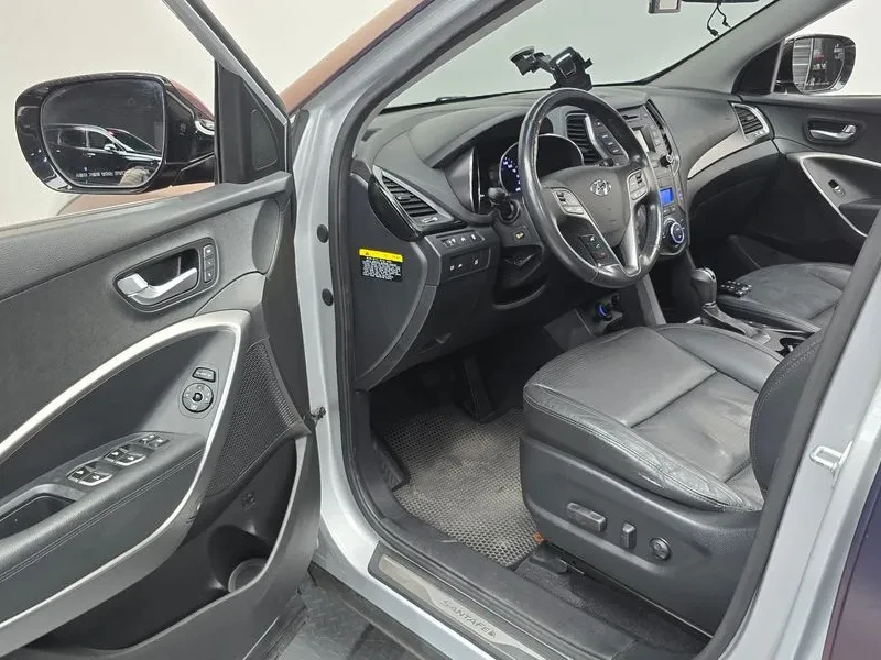 Hyundai Santa fe 2.0, снимка 10 - Автомобили и джипове - 54256804