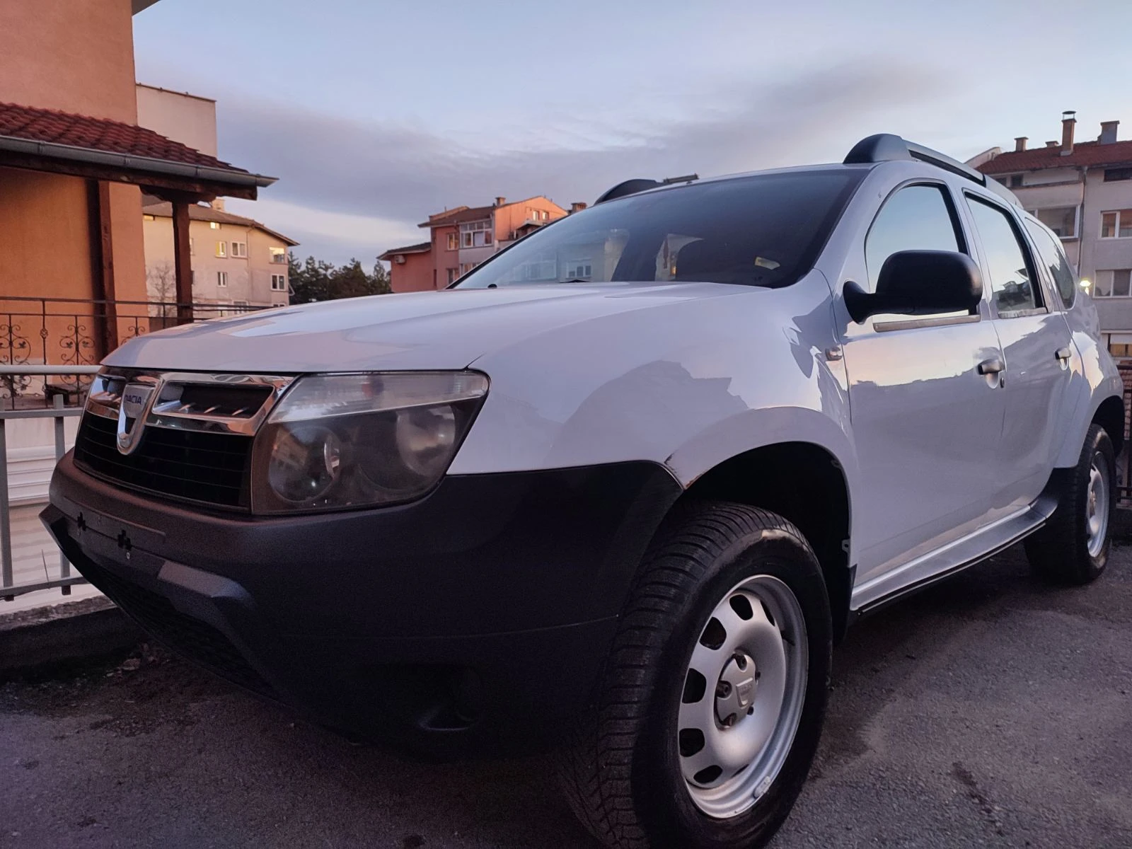 Dacia Duster 1.6-4* 4 swiss - изображение 4