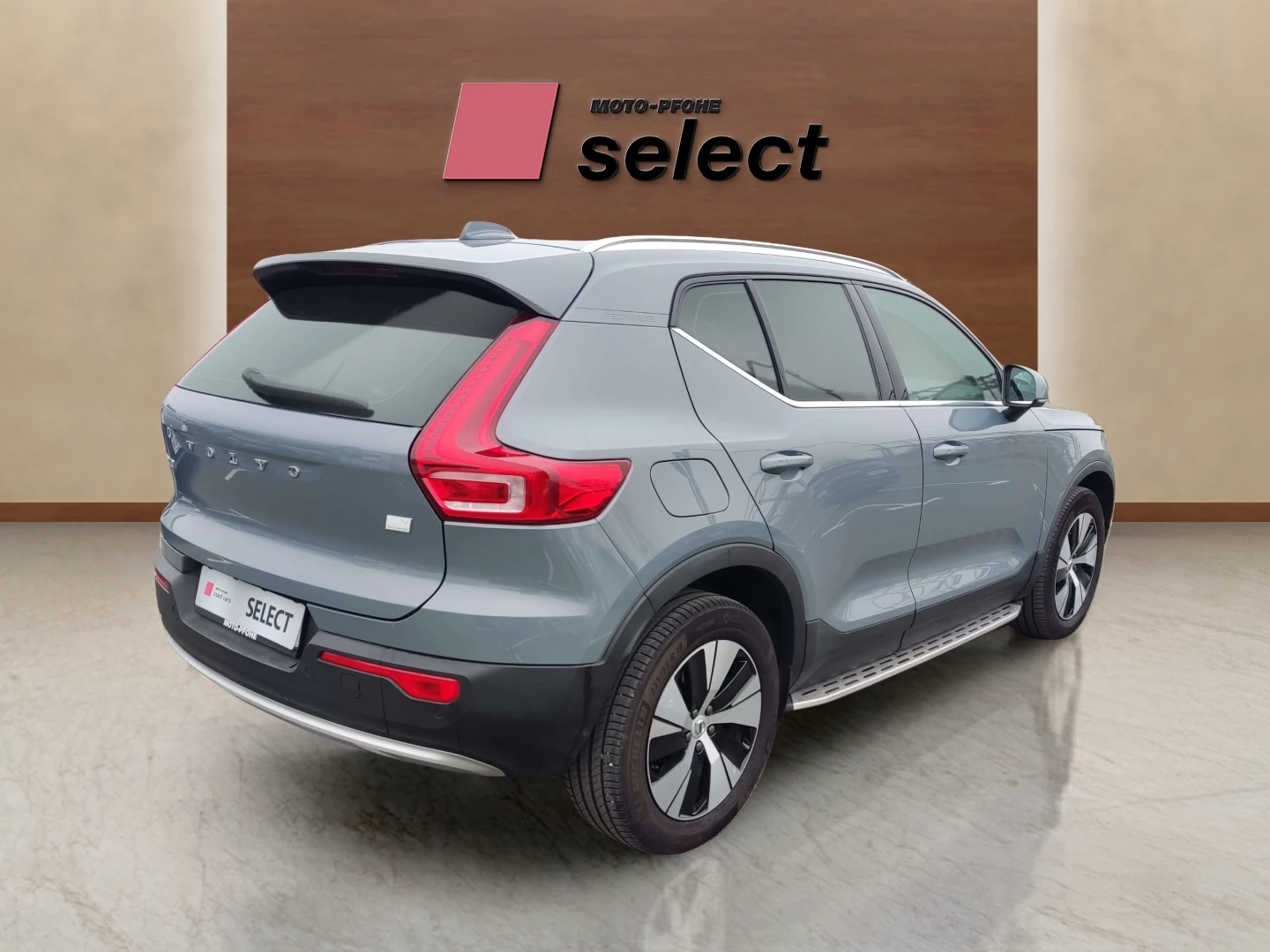 Volvo XC40 1.5L - изображение 4