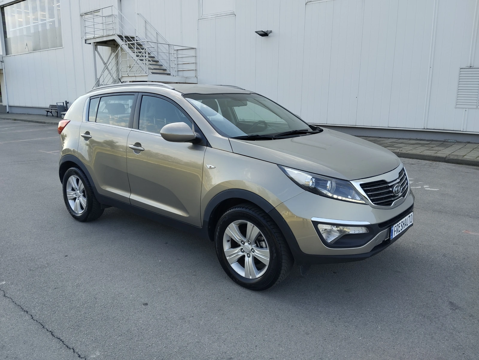 Kia Sportage 1.6 103000км!!! - изображение 2