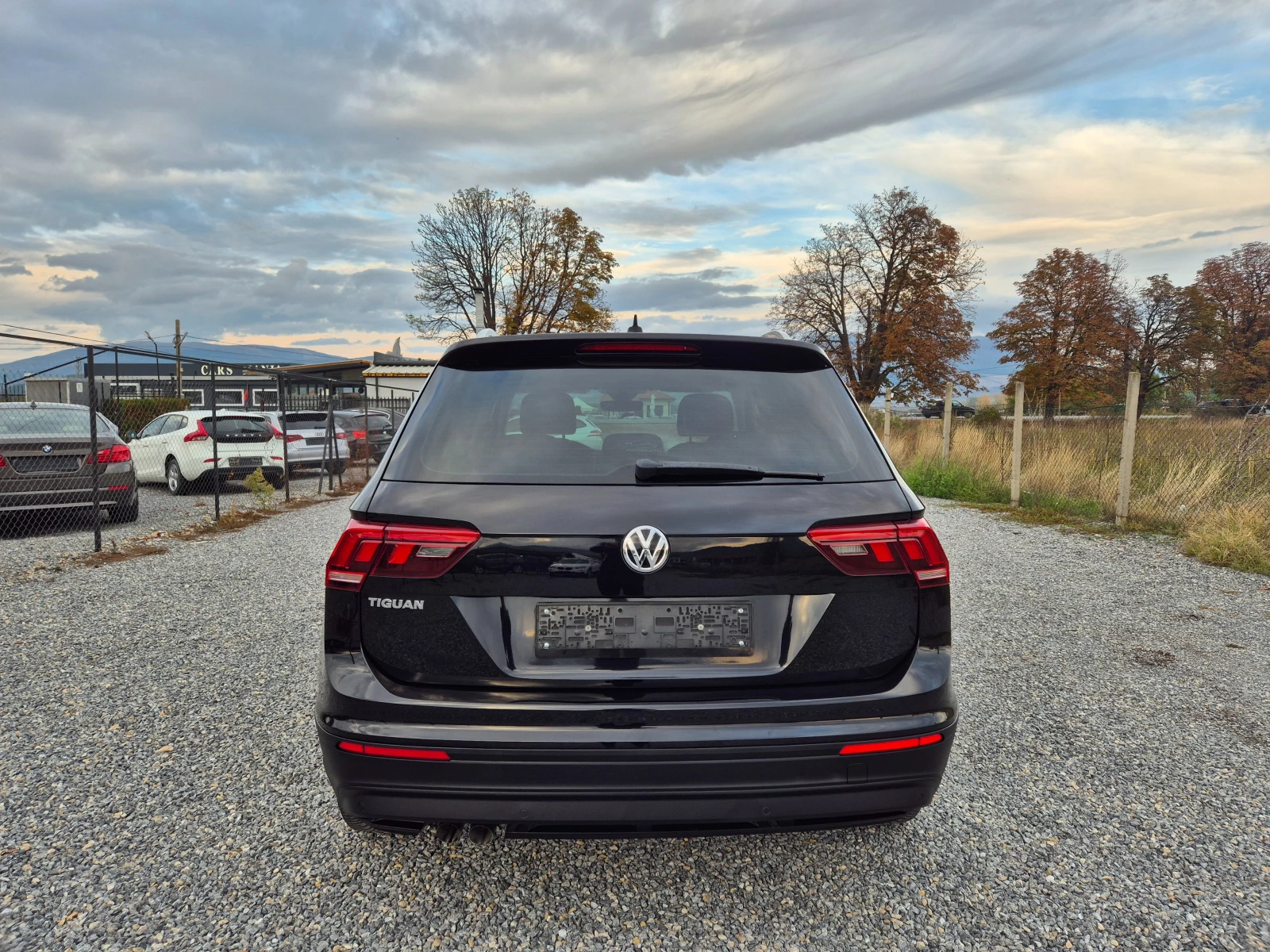 VW Tiguan 2.0TDI* AUTOMAT*  | Mobile.bg — изображение 5