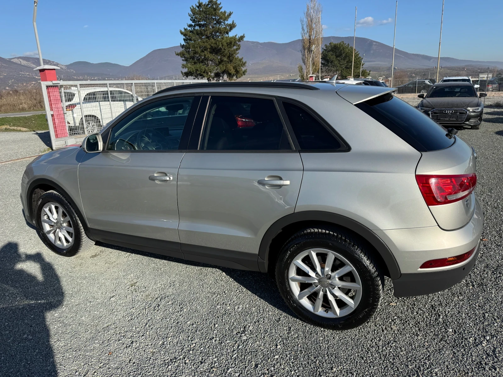 Audi Q3 (KATO НОВА) - изображение 9