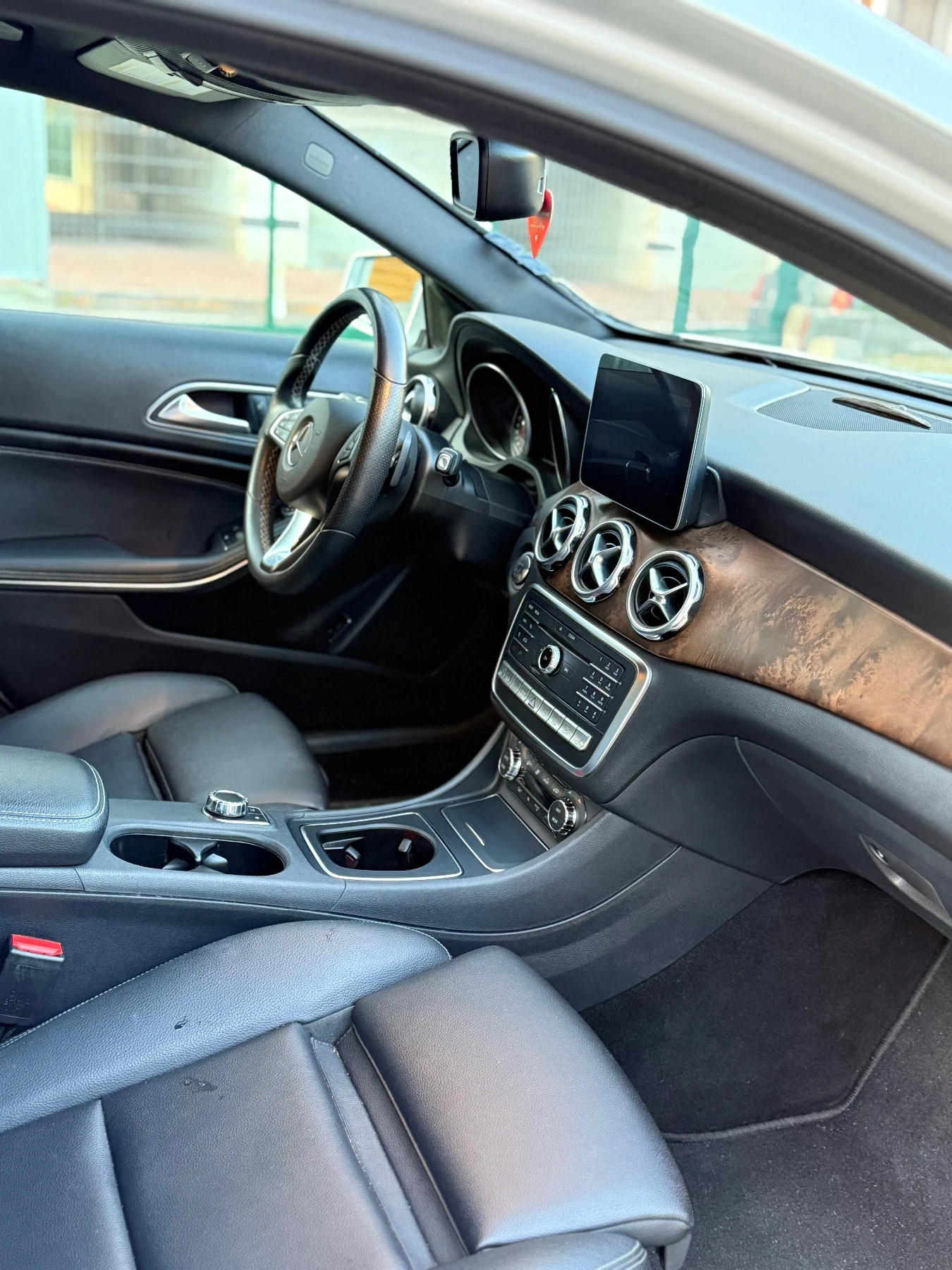 Mercedes-Benz GLA 250 На РЕАЛНИ 150000км - изображение 6