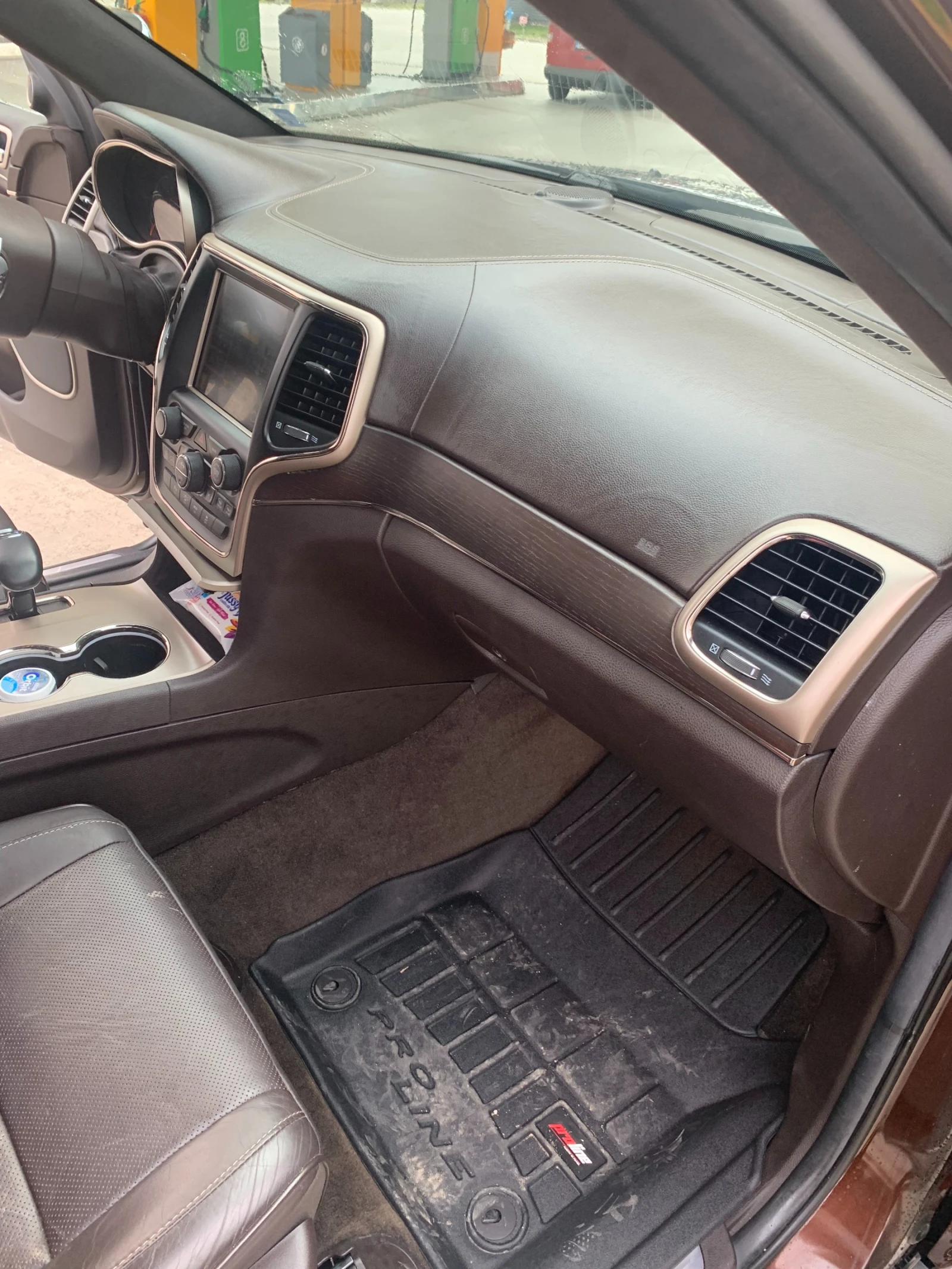 Jeep Grand cherokee Summit, снимка 10 - Автомобили и джипове - 53953342