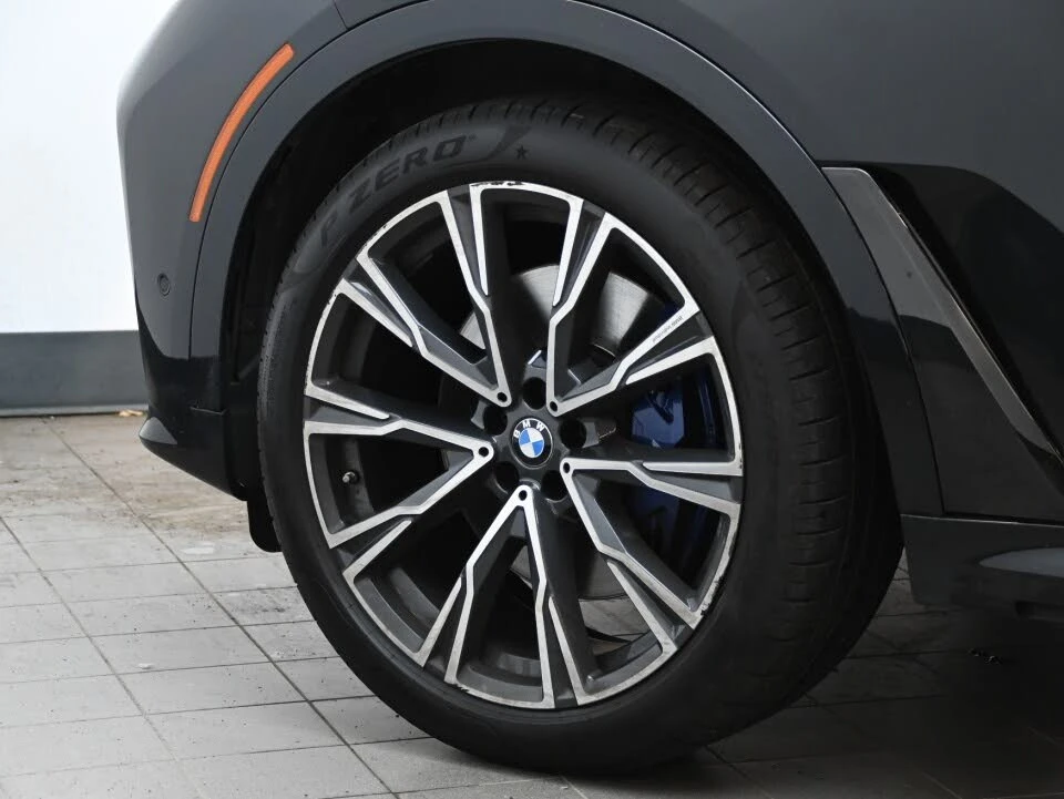 BMW X7 M-PK* HARMAN* 2XTV* PANO* LASER* DIS* ОБДУХ* КРАЙН, снимка 6 - Автомобили и джипове - 55220980