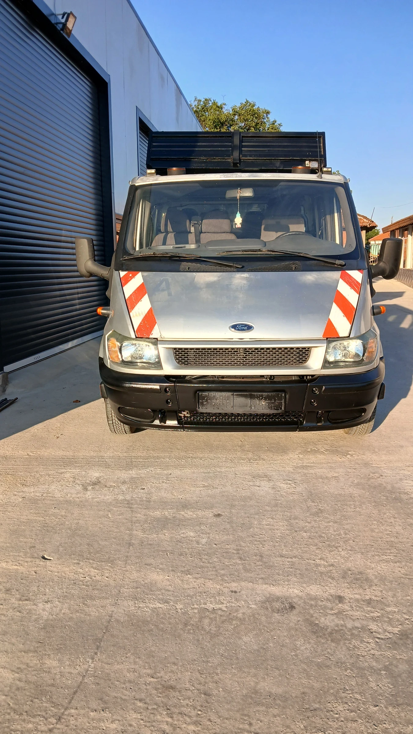 Ford Transit 2.4 - изображение 7