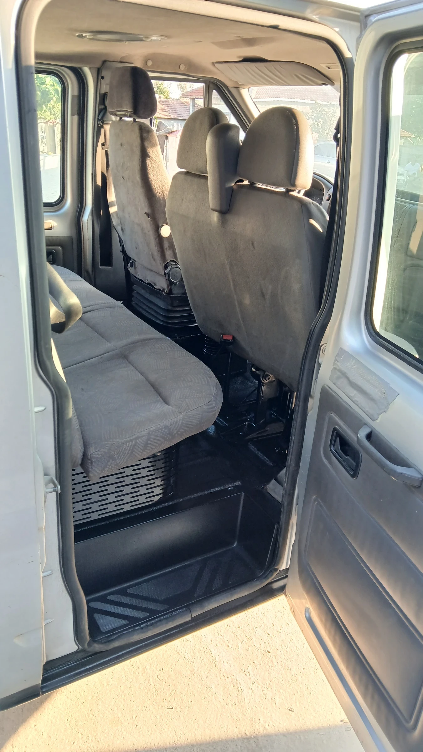 Ford Transit 2.4 - изображение 3