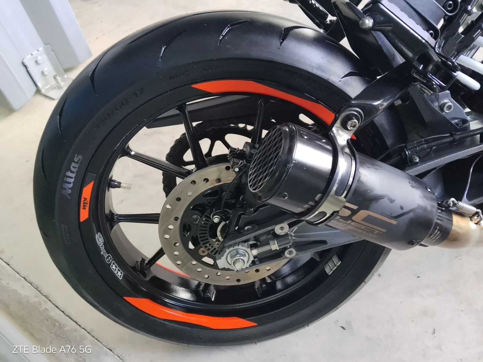 Ktm Duke 125 ABS LED A1 A2 , снимка 5 - Мотоциклети и мототехника - 55177400