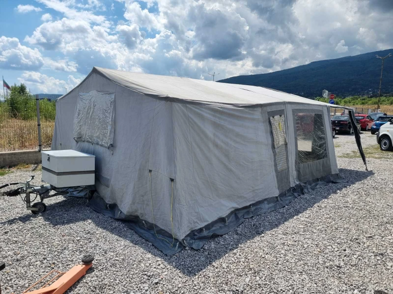 Каравана Roadtrek FAMILY EXTRA, снимка 9 - Каравани и кемпери - 51242809